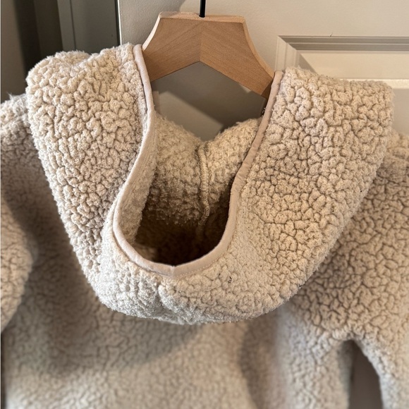 Abercrombie Kids, Abercrombie & Fitch Cream Hoodie Sweatshirt, Girl’s Sz 9/10 - Picture 5 of 10